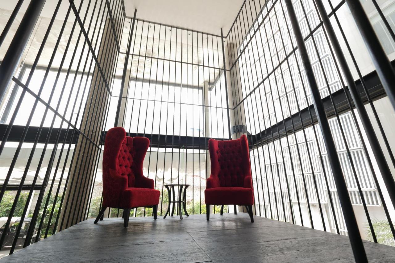 Morrissey Hotel Джакарта Екстериор снимка